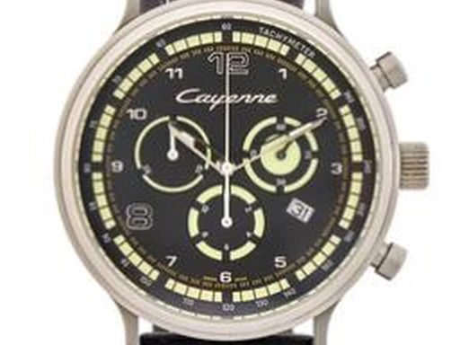 Title: Cayenne i stål med quartz kronograf og datovisning
Brand: Porsche Design
Model: Cayenne
Ref: WAP07001117
Category: Racing
Diameter: 43mm
Functions: Kronograf, Dato
Year: 2007
Price: 6000
Condition: undefined
Dial Color: Sort
Strap: Gummi
Case material: Stål
Gender: Herre
Match: 100.0%
Billedet er ejet af Bruun Rasmussen (417427) Et Porsche Design ur