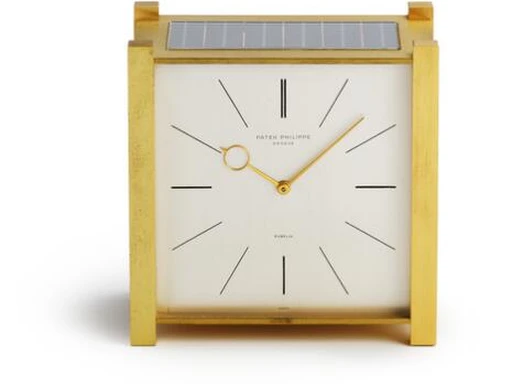 Title: Pendule Carrée in gilt brass, ref. 902, 1960s
Brand: Patek Philippe
Model: Pendule Carrée
Ref: 902
Category: Dress
Diameter: 142mm
Functions:
Year: 1960
Price: 50000
Condition:
Dial Color: Hvid
Strap: Andet
Case material: Guld
Gender: Herre
Match: 100.0%
Billedet er ejet af Bruun Rasmussen (501369) Et Patek Philippe ur