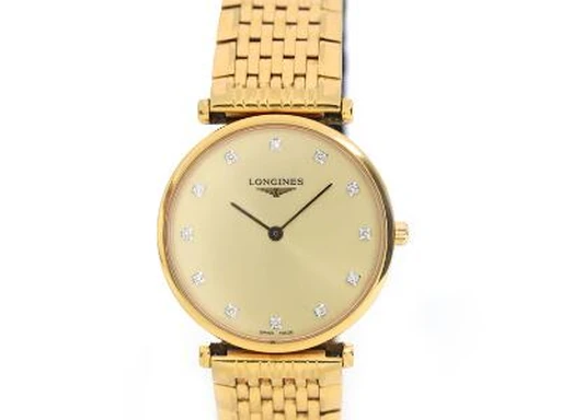 Title: Diamond watch of goldplated steel with 12 single-cut diamonds (New)
Brand: Longines
Model:
Ref: L4.512.2.37.8
Category: Dress
Diameter: 28mm
Functions:
Year: 2023
Price: 5000
Condition: undefined
Dial Color: Gul
Strap: Metal
Case material: Andet
Gender: Dame
Match: 100.0%
Billedet er ejet af Bruun Rasmussen (417499) Et Longines ur