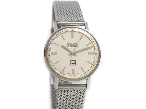 Title: Accutron of steel, Ref. 1-529573, Electronic tuning fork movement (New)
Brand: Bulova
Model: Accutron
Ref: 1-529573
Category: Dress
Diameter: 35mm
Functions:
Year: null
Price: 4500
Condition: undefined
Dial Color: Hvid
Strap: Metal
Case material: Stål
Gender: Unisex
Match: 100.0%
Billedet er ejet af Bruun Rasmussen (317581) Et Bulova ur