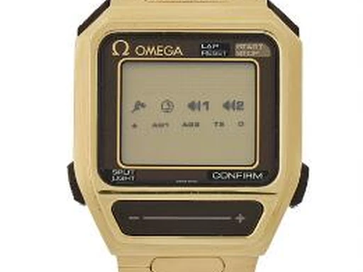 Title: Sensor Quartz in gold-plated steel, ref. 386.08.11, 1979 (New)
Brand: Omega
Model: Sensor Quartz
Ref: 386.08.11
Category: Sport
Diameter: 34mm
Functions: Dato
Year: 1979
Price: 3500
Condition: undefined
Dial Color: Sort
Strap: Metal
Case material: Andet
Gender: Unisex
Match: 100.0%
Billedet er ejet af Bruun Rasmussen (417511) Et Omega ur