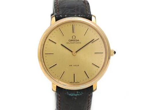 Title: De Ville of goldplated steel, Ref. 151.0039, Automatic
Brand: Omega
Model: De Ville
Ref: 151.0039
Category: Dress
Diameter: 35mm
Functions: Dato
Year: null
Price: 4000
Condition: undefined
Dial Color: Guld
Strap: Læder
Case material: Andet
Gender: Unisex
Match: 100.0%
Billedet er ejet af Bruun Rasmussen (417446) Et Omega ur