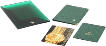 Title: accessory collection: green plexiglass plateau, passport cover, and card holder in green leather
Brand: Rolex
Model:
Ref: null
Category: Dress
Diameter: nullmm
Functions:
Year:
Price: 3000
Condition: 8.0
Dial Color:
Strap: Andet
Case material: Andet
Gender: Unisex
Match: 100.0%
Billedet er ejet af Bruun Rasmussen (628718) Et Rolex ur