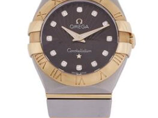 Title: Constellation in 18k rose gold and steel, ref. 12330376063001 (New)
Brand: Omega
Model: Constellation
Ref: 12330376063001
Category: Dress
Diameter: 27mm
Functions: Dato
Year: 2010
Price: 17500
Condition: undefined
Dial Color: Sort
Strap: Metal
Case material: Stål
Gender: Herre
Match: 100.0%
Billedet er ejet af Bruun Rasmussen (317627) Et Omega ur