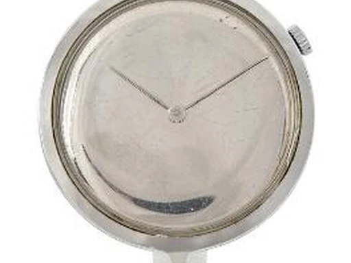 Title: Vivianna Torun Bülow-Hübe Bangle watch in steel, ref. 227, 1990s (New)
Brand: Georg Jensen
Model: Vivianna Torun Bülow-Hübe
Ref: 227
Category: Dress
Diameter: 33mm
Functions: Dato
Year: 1990
Price: 3000
Condition: undefined
Dial Color: Sølv
Strap: Metal
Case material: Stål
Gender: Unisex
Match: 100.0%
Billedet er ejet af Bruun Rasmussen (467478) Et Georg Jensen ur