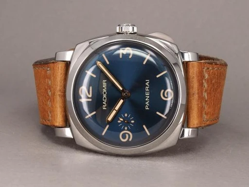 Title: Radiomir Boutique PAM690
Brand: Panerai
Model: Radiomir 1940 3 Days Acciaio Boutique Blue
Ref: PAM690
Category: Dress
Diameter: 47mm
Functions: 
Year: 2016
Price: 58000
Condition: undefined
Dial Color: Blå
Strap: Læder
Case material: Stål
Gender: Herre
Match: 100.0%
Billedet er ejet af Chrono (137395) Et Panerai ur