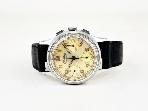 Title: Premier 787
Brand: Breitling
Model: Premier 787
Ref: 787
Category: Racing
Diameter: 35mm
Functions: Kronograf
Year: null
Price: 13999
Condition: undefined
Dial Color: Hvid
Strap: Læder
Case material: Stål
Gender: Herre
Match: 100.0%
Billedet er ejet af Chrono Collective (151233) Et Breitling ur