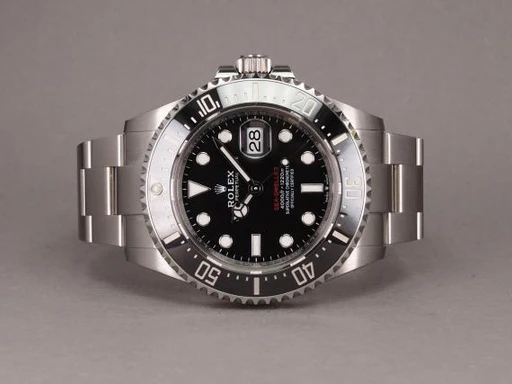 Title: Sea-Dweller Deepsea 126600 - 1/2025
Brand: Rolex
Model: Sea-Dweller Single Red
Ref: 126600
Category: Dykker
Diameter: 43mm
Functions: Dato
Year: 2025
Price: 104000
Condition: 10.0
Dial Color: Sort
Strap: Metal
Case material: Stål
Gender: Herre
Match: 100.0%
Billedet er ejet af Chrono (510765) Et Rolex ur