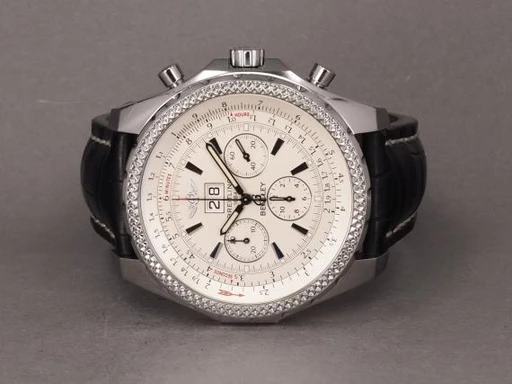 Title: Bentley 6.75 - A44362
Brand: Breitling
Model: Bentley 6.75
Ref: A44362
Category: Racing
Diameter: 49mm
Functions: Kronograf, Dato
Year: null
Price: 25000
Condition: undefined
Dial Color: Hvid
Strap: Læder
Case material: Stål
Gender: Herre
Match: 100.0%
Billedet er ejet af Chrono (100939) Et Breitling ur