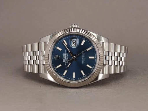 Title: Datejust 41 126334 - 5/2021
Brand: Rolex
Model: Datejust 41
Ref: 126334
Category: Dress
Diameter: 41mm
Functions: Dato
Year: 2021
Price: 93000
Condition: undefined
Dial Color: Blå
Strap: Metal
Case material: Stål
Gender: Herre
Match: 100.0%
Billedet er ejet af Chrono (237360) Et Rolex ur