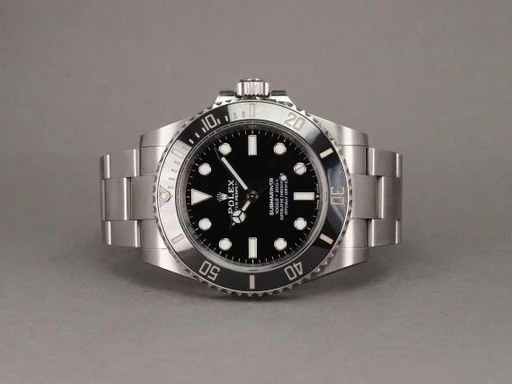Title: Submariner 124060 - 11/2020
Brand: Rolex
Model: Submariner
Ref: 124060
Category: Dykker
Diameter: 41mm
Functions: Dato
Year: 2020
Price: 80000
Condition: undefined
Dial Color: Sort
Strap: Metal
Case material: Stål
Gender: Herre
Match: 100.0%
Billedet er ejet af Chrono (237352) Et Rolex ur