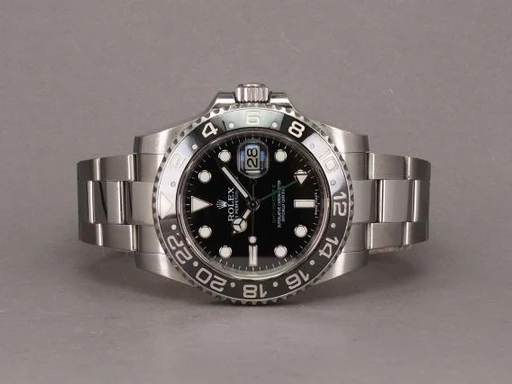 Title: GMT-Master II 116710LN - 8/2016
Brand: Rolex
Model: GMT-Master II
Ref: 116710LN
Category: Pilot
Diameter: 40mm
Functions: GMT, Dato
Year: 2016
Price: 82000
Condition: 8.0
Dial Color: Sort
Strap: Metal
Case material: Stål
Gender: Herre
Match: 100.0%
Billedet er ejet af Chrono (492610) Et Rolex ur