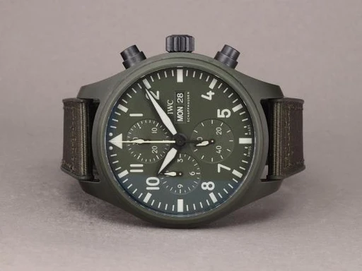 Title: Pilots Chronograph Top Gun IW389106
Brand: IWC
Model: Pilot’s Chronograph Top Gun
Ref: IW389106
Category: Pilot
Diameter: 44mm
Functions: Kronograf, Dato, Ugedag
Year: 2022
Price: 57000
Condition: undefined
Dial Color: Grøn
Strap: Andet
Case material: Keramik
Gender: Herre
Match: 100.0%
Billedet er ejet af Chrono (397481) Et IWC ur