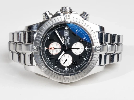 Title: Super Avenger (New)
Brand: Breitling
Model: Super Avenger
Ref: A13370
Category: Racing
Diameter: 48mm
Functions: Kronograf, Dato
Year: null
Price: 20499
Condition: undefined
Dial Color: Sort
Strap: Metal
Case material: Stål
Gender: Herre
Match: 100.0%
Billedet er ejet af Chrono Collective (467336) Et Breitling ur