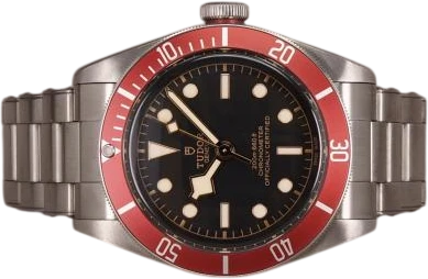 Titel: Heritage Black Bay 79230R - 02/2019 (Nyhed)
Mærke: Tudor
Model: Heritage Black Bay Red
Ref.: 79230R
Kategori: Dykker
Diameter: 41mm
Funktioner: Dato
Årgang: 2019
Pris: 20000
Stand: 8.0 (Brugt)
Skivefarve: Sort
Rem: Metal
Kassemateriale: Stål
Køn: Herre
Match: 100.0%
Billedet ejes af Chrono (951192) Et Tudor ur