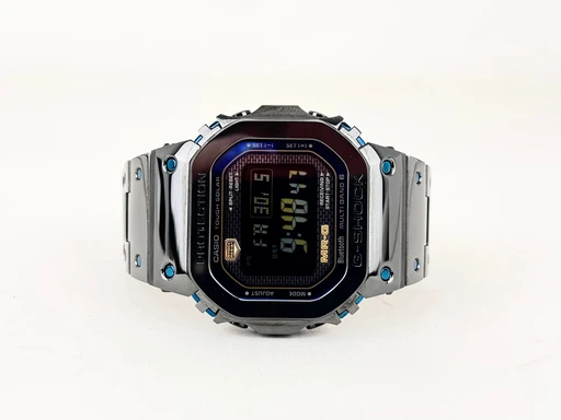 Title: G-Shock Pro Limited Edition
Brand: Casio
Model: G-Shock MRG
Ref: MRG-B5000BA
Category: Sport
Diameter: 49mm
Functions: Verdensur
Year: 2024
Price: 18999
Condition: undefined
Dial Color: Sort
Strap: Metal
Case material: Titanium
Gender: Herre
Match: 100.0%
Billedet er ejet af Chrono Collective (153333) Et Casio ur