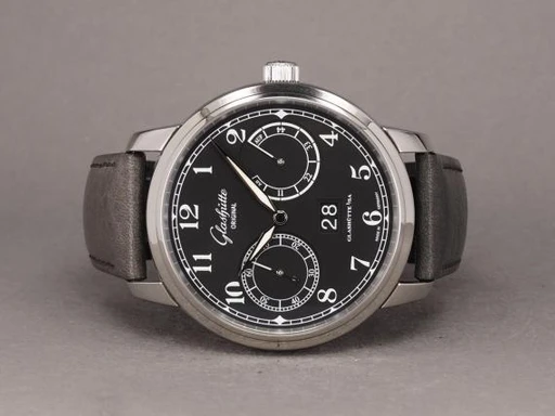 Title: on hold
Brand: Glashütte Original
Model: Senator Observer
Ref: 100-14-02-02-04
Category: Dress
Diameter: 44mm
Functions: Dato
Year: 2024
Price: 54000
Condition: undefined
Dial Color: Sort
Strap: Læder
Case material: Stål
Gender: Herre
Match: 100.0%
Billedet er ejet af Chrono (101087) Et Glashütte Original ur