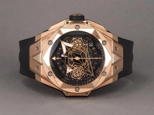Title: Big Bang Sang Bleu II Ltd.
Brand: Hublot
Model: Big Bang Sang Bleu II Limited Edition 18K
Ref: 418.OX.1108.RX.MXM19
Category: Sport
Diameter: 45mm
Functions: Kronograf, Dato
Year: 2020
Price: 250000
Condition: undefined
Dial Color: Sort
Strap: Gummi
Case material: Guld
Gender: Herre
Match: 100.0%
Billedet er ejet af Chrono (101209) Et Hublot ur