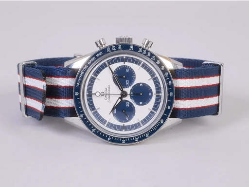 Title: Speedmaster Ck2998 limited
Brand: Omega
Model: Speedmaster CK2998
Ref: 311.33.40.30.02.001
Category: Racing
Diameter: 40mm
Functions: Kronograf
Year: 2016
Price: 39499
Condition: undefined
Dial Color: Hvid
Strap: Stof
Case material: Stål
Gender: Herre
Match: 100.0%
Billedet er ejet af Chrono Collective (102402) Et Omega ur