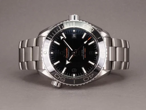 Title: Seamaster Planet Ocean 600M 43.5mm (New)
Brand: Omega
Model: Seamaster Planet Ocean 600M
Ref: 215.30.44.21.01.001
Category: Dykker
Diameter: 43mm
Functions: Dato
Year: 2019
Price: 33000
Condition: 8.0
Dial Color: Sort
Strap: Metal
Case material: Stål
Gender: Herre
Match: 100.0%
Billedet er ejet af Chrono (546191) Et Omega ur