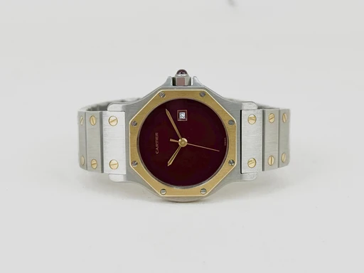 Title: Santos Octagon burgundy
Brand: Cartier
Model: Santos Octagon burgundy
Ref: 2966
Category: Dress
Diameter: 30mm
Functions: Dato
Year: null
Price: 26499
Condition: undefined
Dial Color: Rød
Strap: Metal
Case material: Stål
Gender: Unisex
Match: 100.0%
Billedet er ejet af Chrono Collective (266694) Et Cartier ur
