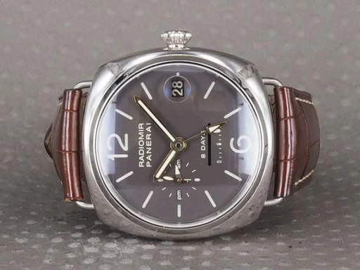 Title: Radiomir 8-Days GMT Platin
Brand: Panerai
Model: Radiomir 8-Days GMT Platinum
Ref: PAM201 / PAM00201
Category: Dress
Diameter: 45mm
Functions: Dato, GMT, Dato, GMT
Year: 2005
Price: 170000
Condition: undefined
Dial Color: Brun
Strap: Læder
Case material: Plastik
Gender: Herre
Match: 100.0%
Billedet er ejet af Chrono (101375) Et Panerai ur