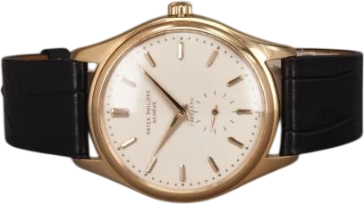 Title: Calatrava - 2526 "Freccero"
Brand: Patek Philippe
Model: Calatrava “Freccero”
Ref: 2526
Category: Dress
Diameter: 36mm
Functions:
Year: 1954
Price: 782000
Condition: 8.0
Dial Color: Hvid
Strap: Læder
Case material: Guld
Gender: Herre
Match: 100.0%
Billedet er ejet af Chrono (163905) Et Patek Philippe ur