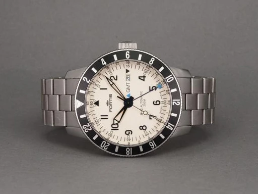 Title: B-42 Diver GMT Automatic
Brand: Fortis
Model: B-42 Diver GMT Automatic
Ref: 650.10.148
Category: Dykker
Diameter: 42mm
Functions: Dato, GMT
Year: null
Price: 10000
Condition: undefined
Dial Color: Hvid
Strap: Metal
Case material: Stål
Gender: Herre
Match: 100.0%
Billedet er ejet af Chrono (157333) Et Fortis ur