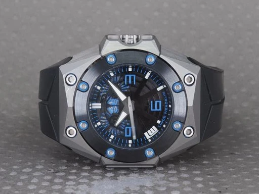 Title: Oktopus II Double Date
Brand: Linde Werdelin
Model: Oktopus II
Ref: OKT II.TB.1
Category: Sport
Diameter: 44mm
Functions: Dato
Year: 2013
Price: 48000
Condition: undefined
Dial Color: Sort
Strap: Gummi
Case material: Titanium
Gender: Herre
Match: 100.0%
Billedet er ejet af Chrono (101302) Et Linde Werdelin ur