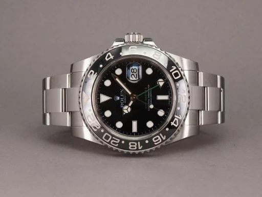 Title: GMT-Master II 116710LN - 12/2009
Brand: Rolex
Model: GMT-Master II
Ref: 116710LN
Category: Sport
Diameter: 40mm
Functions: GMT
Year: 2008
Price: 79000
Condition: 8.0
Dial Color: Sort
Strap: Metal
Case material: Stål
Gender: Herre
Match: 100.0%
Billedet er ejet af Chrono (476666) Et Rolex ur