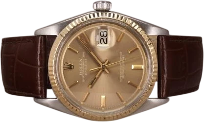 Titel: Datejust G/S 1601
Mærke: Rolex
Model: Datejust G/S
Ref.: 1601
Årgang: 1971
Tilbehør:
Stand: 8.0 (Brugt)
Pris: 30.000 kr.
Diameter: 36mm
Funktioner: Dato
Skivefarve: Gul
Rem: Andet
Kassemateriale: Stål
Kategori: Dress
Køn: Herre
Match: 100.0%
Billedet ejes af Chrono (972256) Et Rolex ur