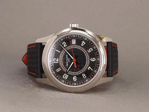 Title: Calatrava 6007G-010
Brand: Patek Philippe
Model: Calatrava
Ref: 6007G-010
Category: Sport
Diameter: 40mm
Functions: Dato
Year: 2023
Price: 210000
Condition: undefined
Dial Color: Sort
Strap: Andet
Case material: Guld
Gender: Herre
Match: 100.0%
Billedet er ejet af Chrono (137393) Et Patek Philippe ur