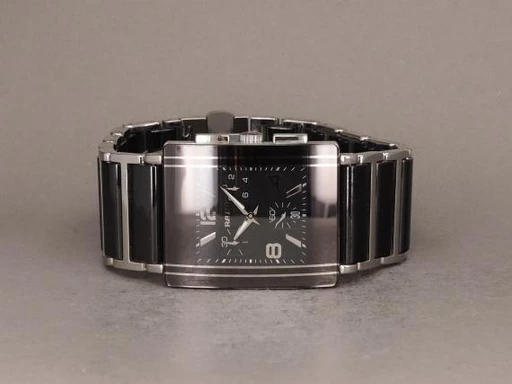 Title: Integral Diastar Chronograph
Brand: Rado
Model: Integral Diastar Chronograph
Ref: R20591152
Category: Sport
Diameter: 37mm
Functions: Kronograf, Dato
Year: 2009
Price: 8000
Condition: undefined
Dial Color: Sort
Strap: Metal
Case material: Stål
Gender: Herre
Match: 100.0%
Billedet er ejet af Chrono (145041) Et Rado ur