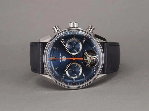 Title: Carrera Tourbillon Chronograph
Brand: Tag Heuer
Model: Carrera Tourbillon Chronograph
Ref: CBS5010.FC6543
Category: Racing
Diameter: 42mm
Functions: Kronograf, Tourbillon
Year: 2023
Price: 150000
Condition: undefined
Dial Color: Blå
Strap: Læder
Case material: Stål
Gender: Herre
Match: 100.0%
Billedet er ejet af Chrono (172306) Et Tag Heuer ur