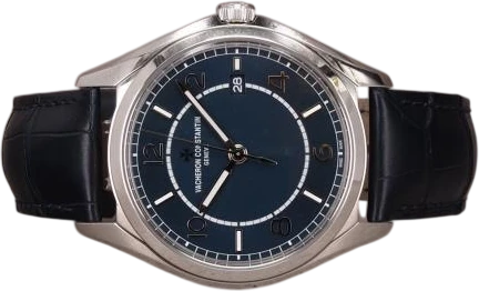 Titel: Fiftysix 4600E - 2025
Mærke: Vacheron Constantin
Model: FiftySix
Ref.: 4600E/000A-B487
Årgang: 2025
Tilbehør: Boks og Papirer
Stand: 9.0 (Brugt)
Pris: 90.000 kr.
Diameter: 40mm
Funktioner: Dato
Skivefarve: Blå
Rem: Læder
Kassemateriale: Stål
Kategori: Dress
Køn: Herre
Match: 100.0%
Billedet ejes af Chrono (1003592) Et Vacheron Constantin ur