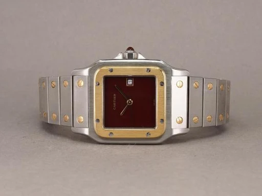 Title: Santos Carree Automatic 2961 - 8/1983
Brand: Cartier
Model: Carree Automatic
Ref: 2961
Category: Dress
Diameter: 29mm
Functions: Dato
Year: 1983
Price: 60000
Condition: undefined
Dial Color: Rød
Strap: Metal
Case material: Stål
Gender: Unisex
Match: 100.0%
Billedet er ejet af Chrono (374600) Et Cartier ur