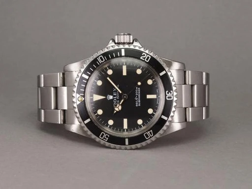 Title: Submariner 5513 - Non Serif dial (New)
Brand: Rolex
Model: Submariner N
Ref: 5513
Category: Dykker
Diameter: 40mm
Functions: Dato
Year: 1971
Price: 79000
Condition: undefined
Dial Color: Sort
Strap: Metal
Case material: Stål
Gender: Herre
Match: 100.0%
Billedet er ejet af Chrono (426852) Et Rolex ur