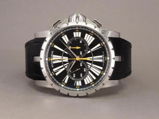 Title: Excalibur Chronograph
Brand: Roger Dubuis
Model: 
Ref: RDDBEX0266
Category: Racing
Diameter: 45mm
Functions: Kronograf
Year: null
Price: 60000
Condition: undefined
Dial Color: Sort
Strap: Læder
Case material: Stål
Gender: Herre
Match: 100.0%
Billedet er ejet af Chrono (393163) Et Roger Dubuis ur