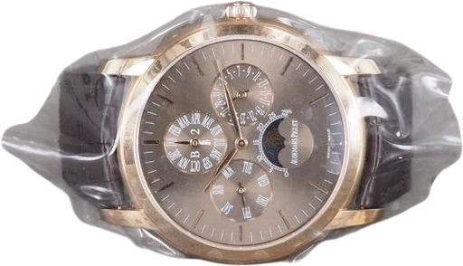 Title: Jules Audemars - 2022 service
Brand: Audemars Piguet
Model: Jules Audemars Perpetual Calendar 18K
Ref: 26390OR.OO.D093CR.01
Category: Dress
Diameter: 41mm
Functions: Ugedag, Dato, Månefase
Year: 2022
Price: 289000
Condition: 9.0
Dial Color: Brun
Strap: Læder
Case material: Guld
Gender: Herre
Match: 100.0%
Billedet er ejet af Chrono (101244) Et Audemars Piguet ur