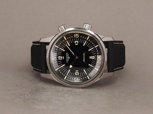 Title: Legend Diver No Date - L3.674.4.56.3
Brand: Longines
Model: Legend Diver
Ref: L3.674.4.56.3
Category: Dykker
Diameter: 42mm
Functions: Dato
Year: 2020
Price: 18000
Condition: undefined
Dial Color: Sort
Strap: Andet
Case material: Stål
Gender: Herre
Match: 100.0%
Billedet er ejet af Chrono (149680) Et Longines ur