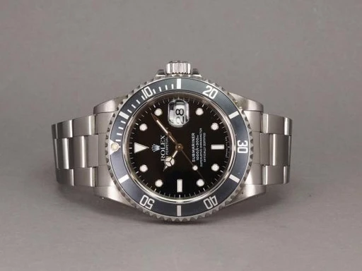 Title: Submariner 16610 - U serie
Brand: Rolex
Model: Submariner
Ref: 16610
Category: Dykker
Diameter: 40mm
Functions: Dato
Year: 1997
Price: 57000
Condition: undefined
Dial Color: Sort
Strap: Metal
Case material: Stål
Gender: Herre
Match: 100.0%
Billedet er ejet af Chrono (452140) Et Rolex ur