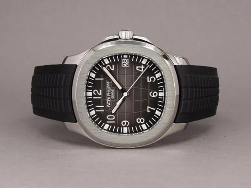 Title: Aquanaut - on hold
Brand: Patek Philippe
Model: Aquanaut
Ref: 5167/1A-001
Category: Sport
Diameter: 40mm
Functions: Dato
Year: 2018
Price: 410000
Condition: 8.0
Dial Color: Sort
Strap: Andet
Case material: Stål
Gender: Herre
Match: 100.0%
Billedet er ejet af Chrono (501664) Et Patek Philippe ur