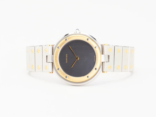 Title: Santos
Brand: Cartier
Model: Santos Ghost Dial
Ref: 8191
Category: Dress
Diameter: 27mm
Functions:
Year:
Price: 22499
Condition: 9.0
Dial Color: Sort
Strap: Metal
Case material: Stål
Gender: Dame
Match: 100.0%
Billedet er ejet af Chrono Collective (460838) Et Cartier ur