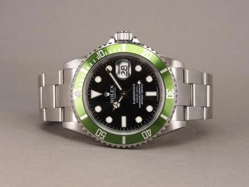 Title: Submariner Kermit - on hold
Brand: Rolex
Model: Submariner Kermit
Ref: 16610LV
Category: Dykker
Diameter: 40mm
Functions: Dato
Year: 2006
Price: 90000
Condition: undefined
Dial Color: Sort
Strap: Metal
Case material: Stål
Gender: Herre
Match: 100.0%
Billedet er ejet af Chrono (379301) Et Rolex ur