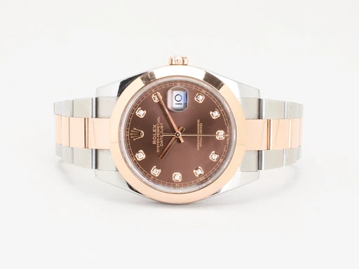 Title: Datejust 41 G/S (New)
Brand: Rolex
Model: Datejust 41 G/S
Ref: 126301
Category: Dress
Diameter: 41mm
Functions: Dato
Year: 2022
Price: 96499
Condition: undefined
Dial Color: Brun
Strap: Metal
Case material: Stål
Gender: Herre
Match: 100.0%
Billedet er ejet af Chrono Collective (436014) Et Rolex ur