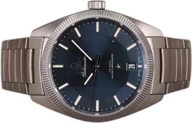 Et Omega ur