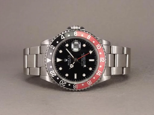 Title: GMT-Master 16700 - L2 serie - 2025 service
Brand: Rolex
Model: GMT-Master
Ref: 16700
Category: Pilot
Diameter: 40mm
Functions: GMT, Dato
Year: 1989
Price: 70000
Condition: 8.0
Dial Color: Sort
Strap: Metal
Case material: Stål
Gender: Herre
Match: 100.0%
Billedet er ejet af Chrono (141076) Et Rolex ur