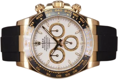 Titel: Daytona 126518LN - 5/2025 (Nyhed)
Mærke: Rolex
Model: Daytona 18K
Ref.: 126518LN
Årgang: 2025
Tilbehør: Boks og Papirer
Stand: 9.0 (Brugt)
Pris: 300.000 kr.
Diameter: 40mm
Funktioner: Kronograf
Skivefarve: Hvid
Rem: Gummi
Kassemateriale: Guld
Kategori: Racing
Køn: Herre
Match: 100.0%
Billedet ejes af Chrono (1151422) Et Rolex ur