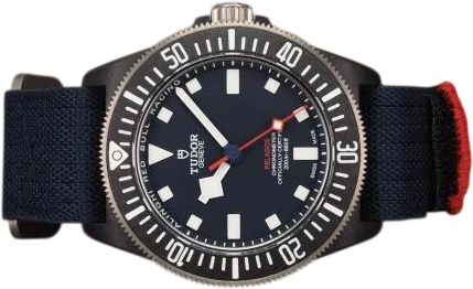 Title: Pelagos FXD Alinghi Red Bull Racing
Brand: Tudor
Model: Pelagos FXD Alinghi Red Bull Racing
Ref: M25707KN
Category: Dykker
Diameter: 42mm
Functions: Dato
Year: 2023
Price: 25000
Condition: 10.0
Dial Color: Blå
Strap: Stof
Case material: Andet
Gender: Herre
Match: 100.0%
Billedet er ejet af Chrono (284607) Et Tudor ur