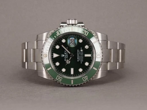 Title: Submariner “Hulk” ref. 116610LV - 12/2016
Brand: Rolex
Model: Submariner "Hulk"
Ref: 116610LV
Category: Dykker
Diameter: 40mm
Functions: Dato
Year: 2016
Price: 122000
Condition: undefined
Dial Color: Grøn
Strap: Metal
Case material: Stål
Gender: Herre
Match: 100.0%
Billedet er ejet af Chrono (331880) Et Rolex ur